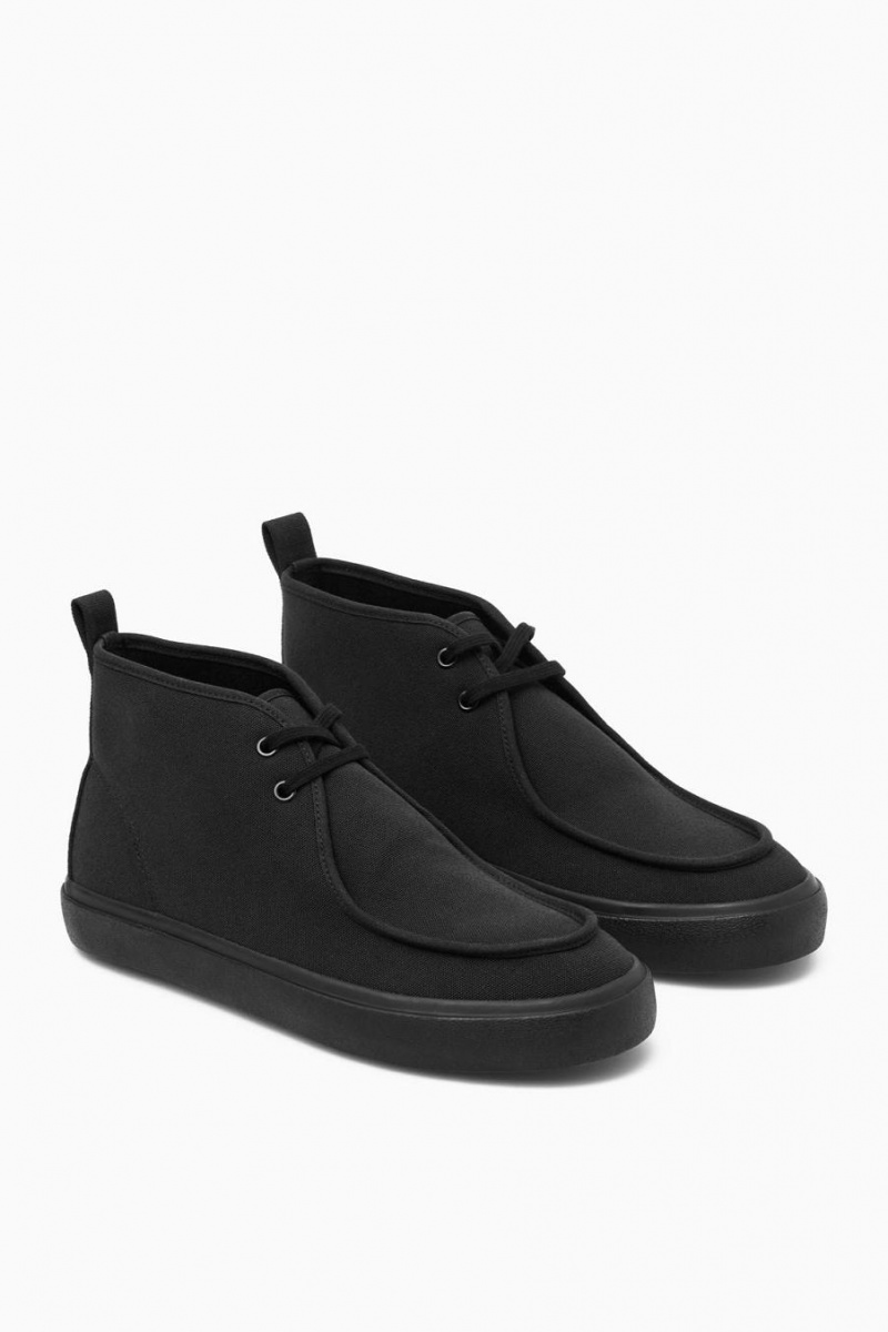 Botas COS Lona Chukka Hombre Negros | 35982LYQI