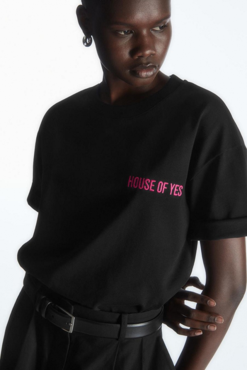 Camiseta COS Pride 2023 Hombre Negros | 75623QOGM