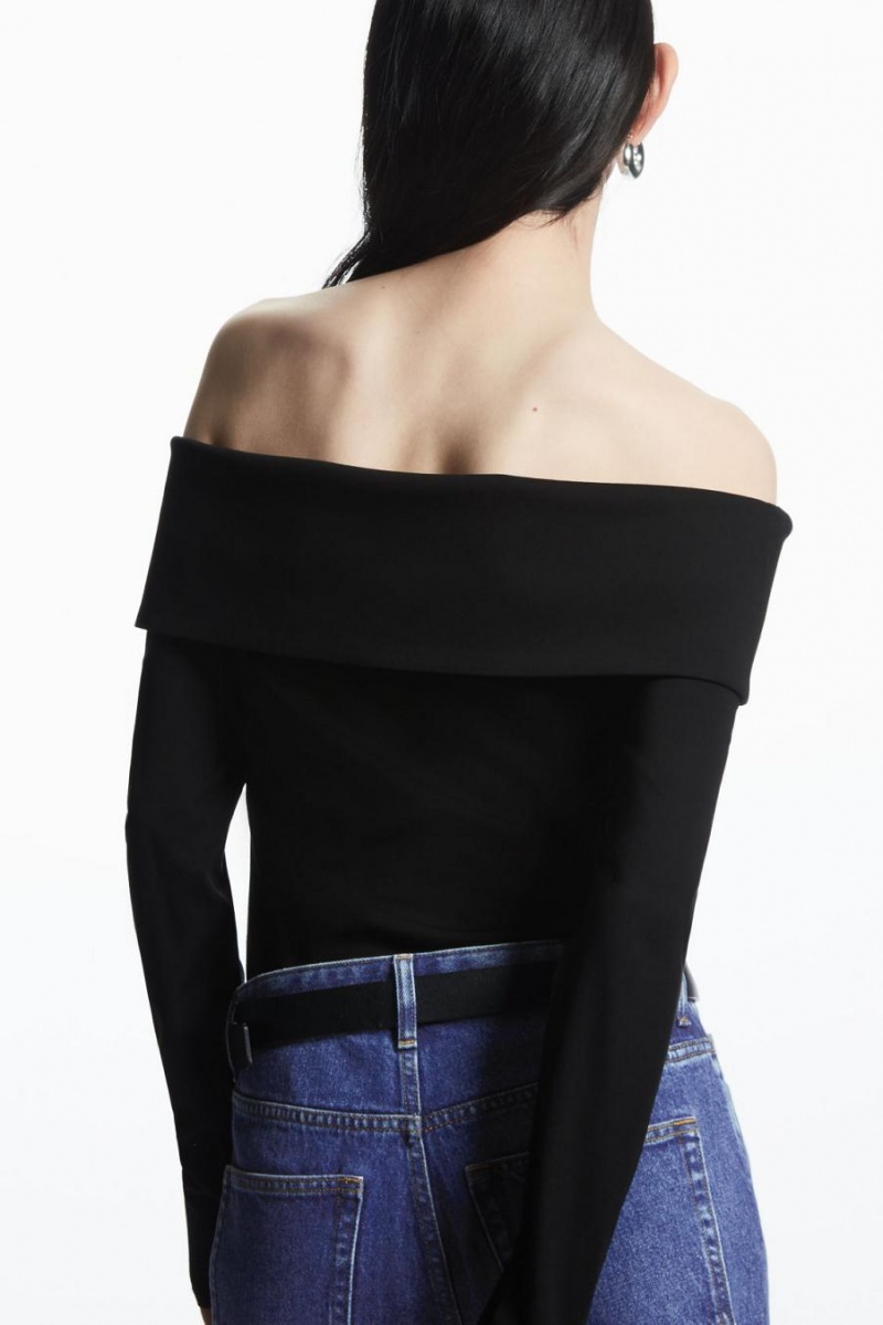 Top COS Off-the-shoulder Long-sleeved Mujer Negros | 98043HTCI