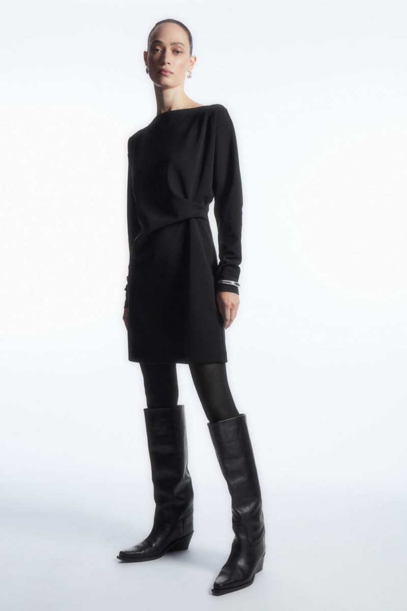 Vestido COS Long-sleeved Asymmetric Mini Mujer Negros | 36271XEUT